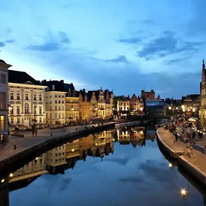 Apartment Romantic Unesco Medieval House In The Center, Gent